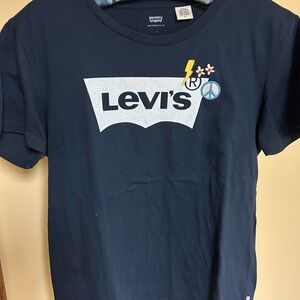 Women’s Levi’s Navy Blue Short Sleeved T-shirt Size L